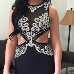 *HP* Sherri hill gown